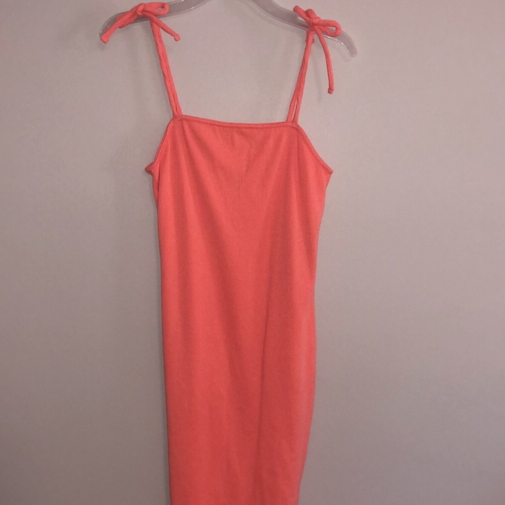 coral body con dress